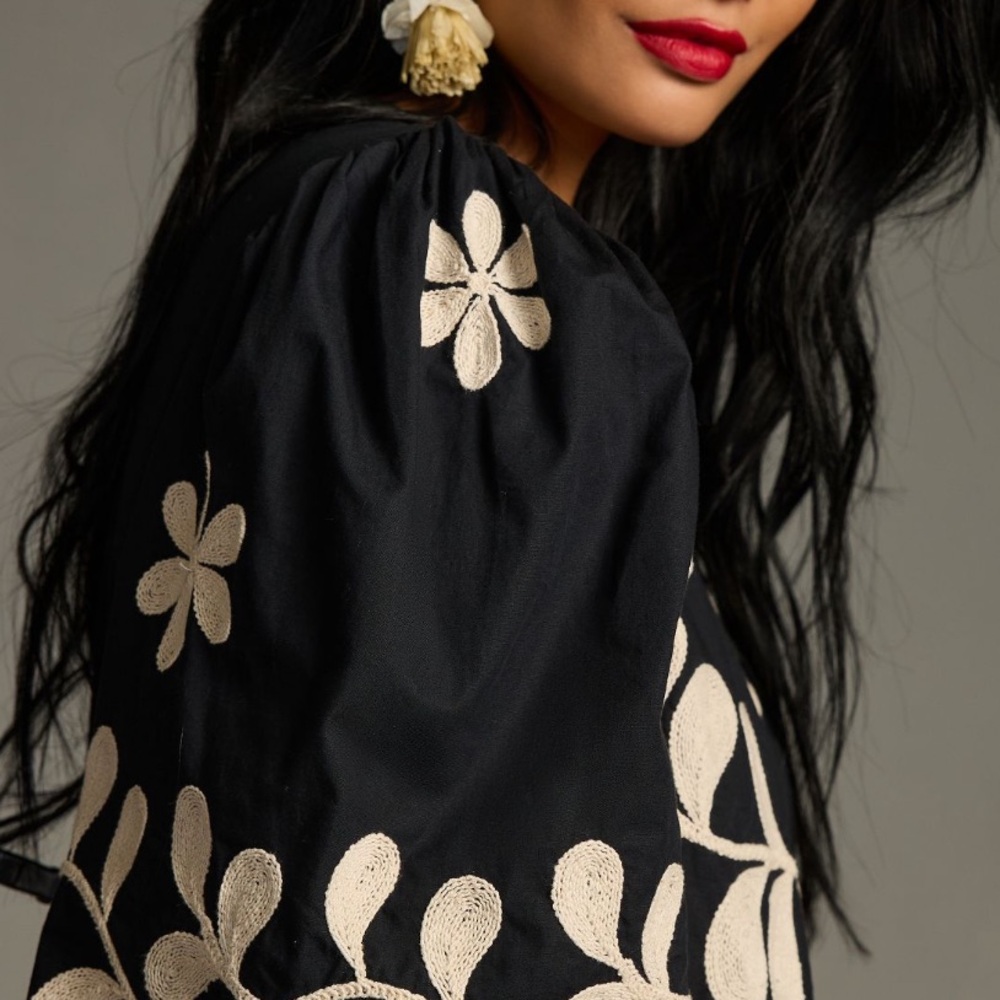 Anthropologie Embroidered Puff-Sleeve Midi Black Cream Sold Out Dress Medium - Picture 13 of 14